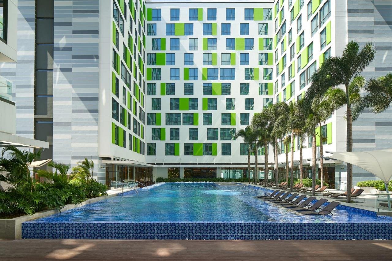 Holiday Inn & Suites Saigon Airport,